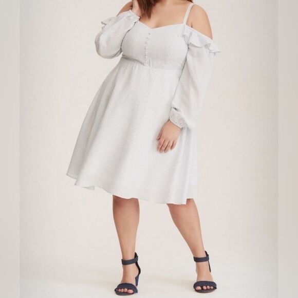 Torrid Dress Cold Shoulder Cottagecore Striped Button Front Blue Plus Si… - Picture 2 of 10